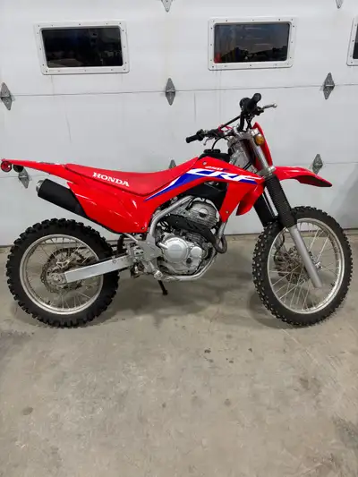 Bike is like new. only had 2 tanks of gas in it. The bike also had a brand new battery. Reason for s...