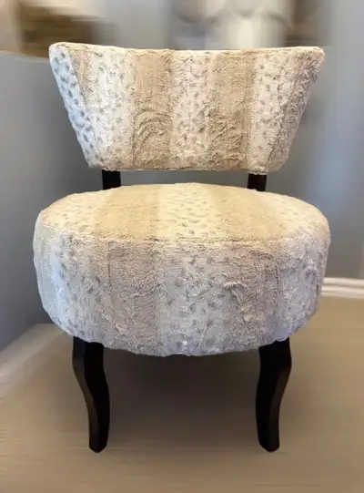 Faux Fur Leopard Print Accent Slipper Chair used condition, View more