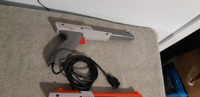 Nintendo zapper guns  in Older Generation in Red Deer - Image 3