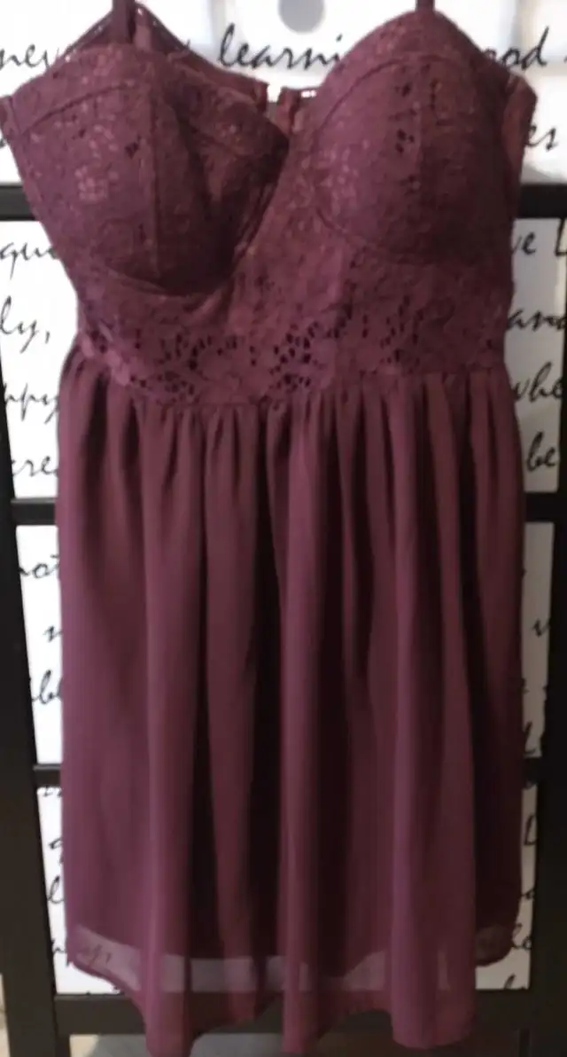 Prom dress Blue in Other in Kitchener / Waterloo - Image 6