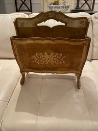 Florentine magazine rack