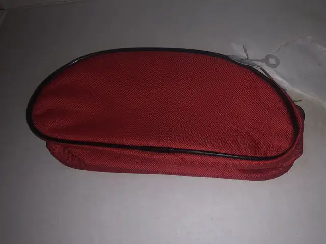 Pencil cases/trousses à vendre  in Other in City of Montréal - Image 3