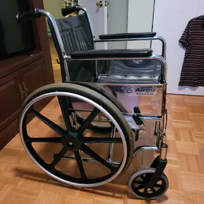 Chaise pour personne avec handicap, View more