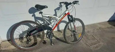 bicycle 1 Raleigh, ou pour jeune fille 2, ou jeune garçon 3, View more