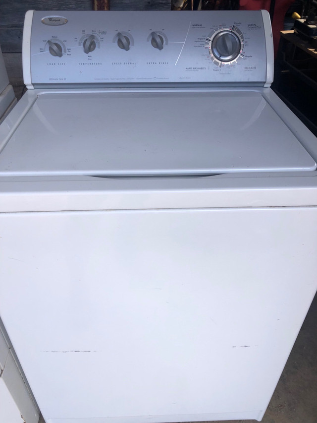 Whirlpool washer in Washers & Dryers in Moncton