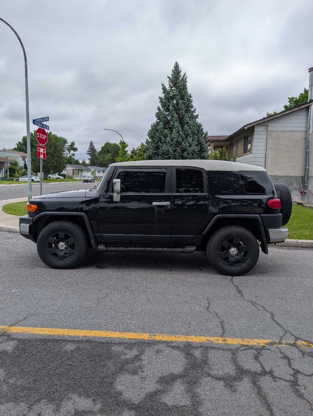 2007 Toyota FJ Cruiser TRD Pro — photo 4