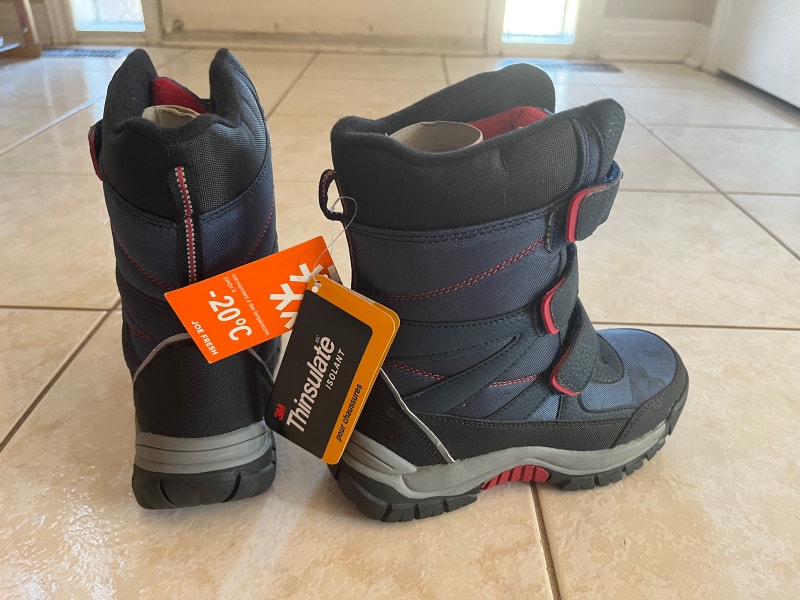 Brand new kids winter boots Kids & Youth Markham / York Region Kijiji