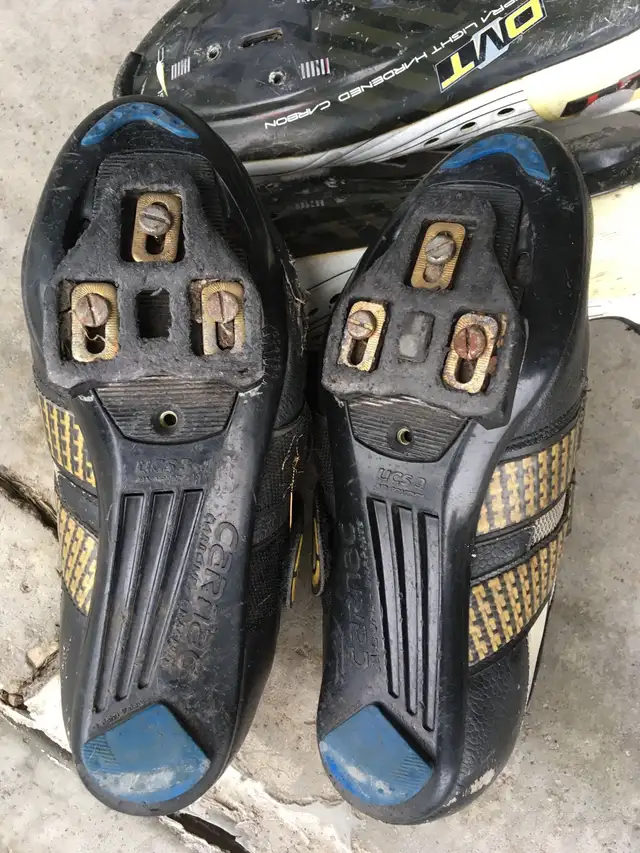 Two pairs of carbon road cycling shoes size 7.5 men’s in Clothing, Shoes & Accessories in Calgary - Image 3