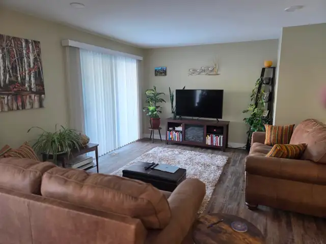 Top Floor of House for Rent - 1 Bedroom in Long Term Rentals in Cranbrook - Image 3