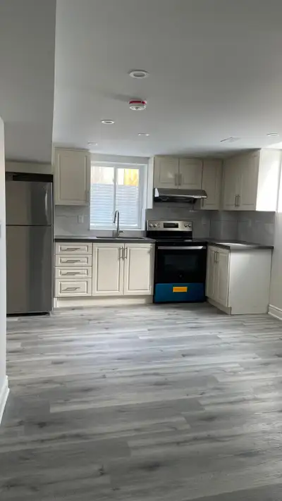2 BR apartment available immediately