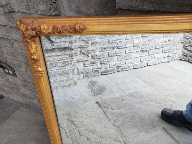 Bombay Antique Style Vanity Mirror in Home Décor & Accents in Oakville / Halton Region - Image 2