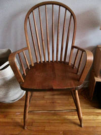 Solid Wood Windsor Back Arm Chair