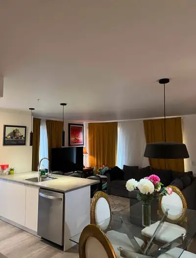 Très grand Condo 4 1/2 à louer