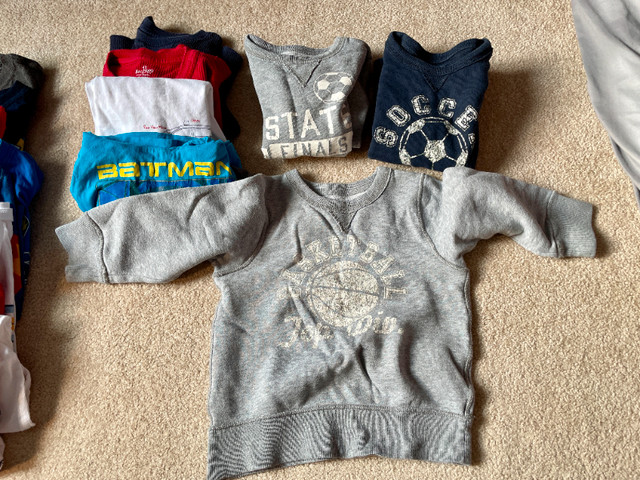 4T bundle of boys clothes in Clothing - 4T in Calgary - Image 4