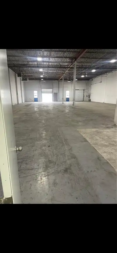 This spacious warehouse offers an open-concept industrial environment perfect for storage or distrib...