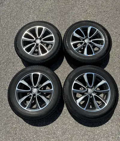 235/60/18 Kumho summer tires with 60% tread left, no repairs or damage. 18” Hyundai alloy rims in go...