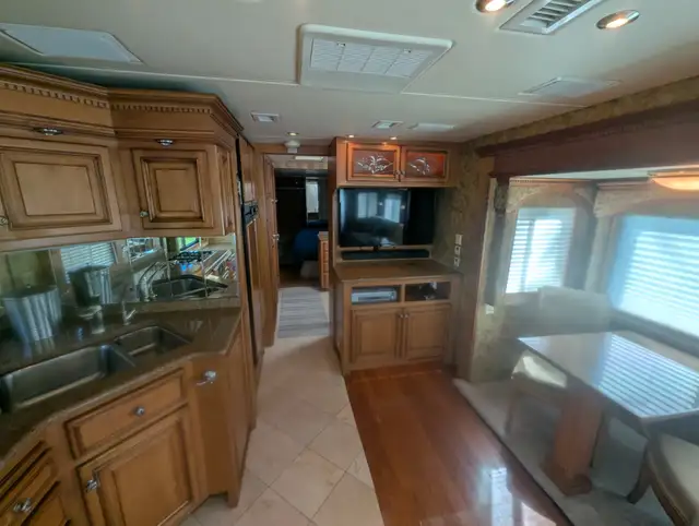 Motorhome - 2003 Spartan Travel Supreme Select in RVs & Motorhomes in Edmonton - Image 20