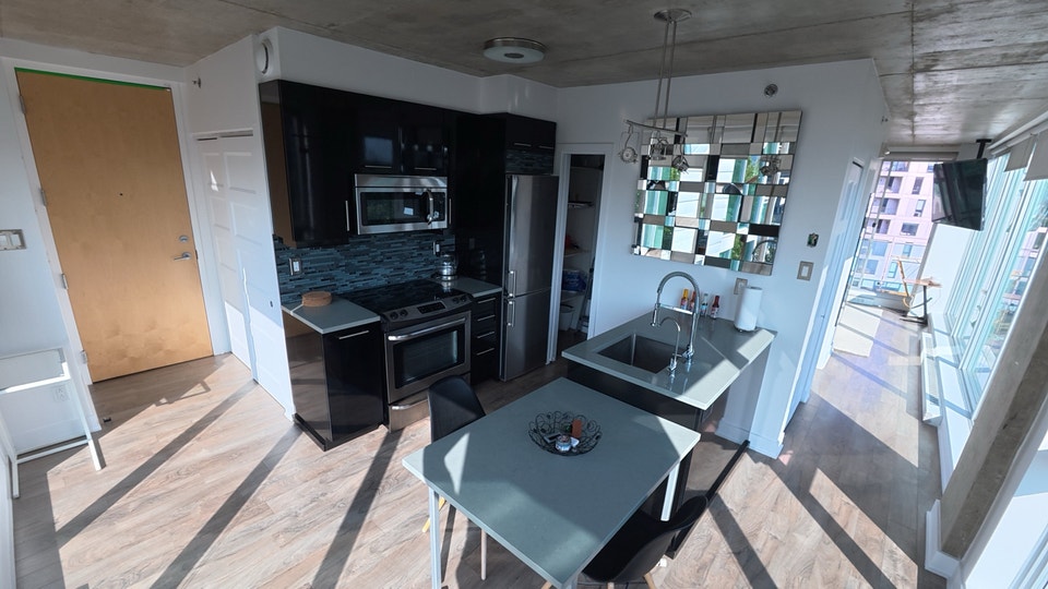 3 1/2 furnished condo in griffintown. amazing view 2