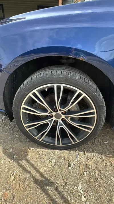 5x114.3 265/35zr21 in good shape lots of life left 750 obo