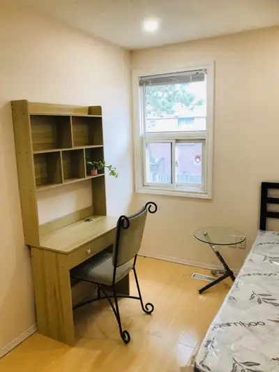 short term lease, female only