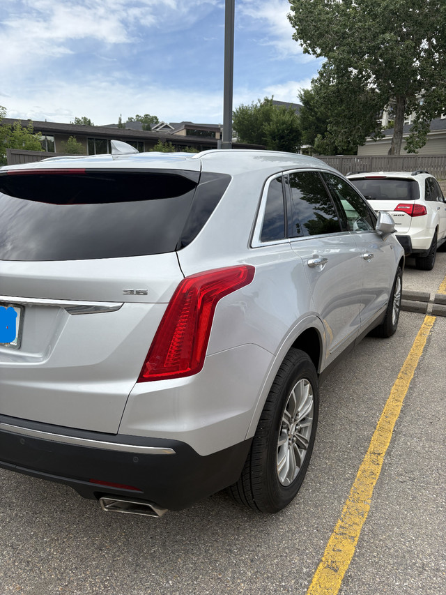 Sale by Owner, 2017 CADILLAC XT5 SPORT | AWD | ACCIDENT FREE in Cars & Trucks in Calgary - Image 4