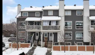 Room for Rent – $850/month all inclusive + parking I have a room available for rent in my condo star...