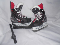 Toddlers CCM Jetspeed Hockey Skates + Skateez - Sz 9D