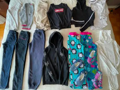 Lot de vêtements d'hiver pour filles (Gr. 10 et 12 ans), View more