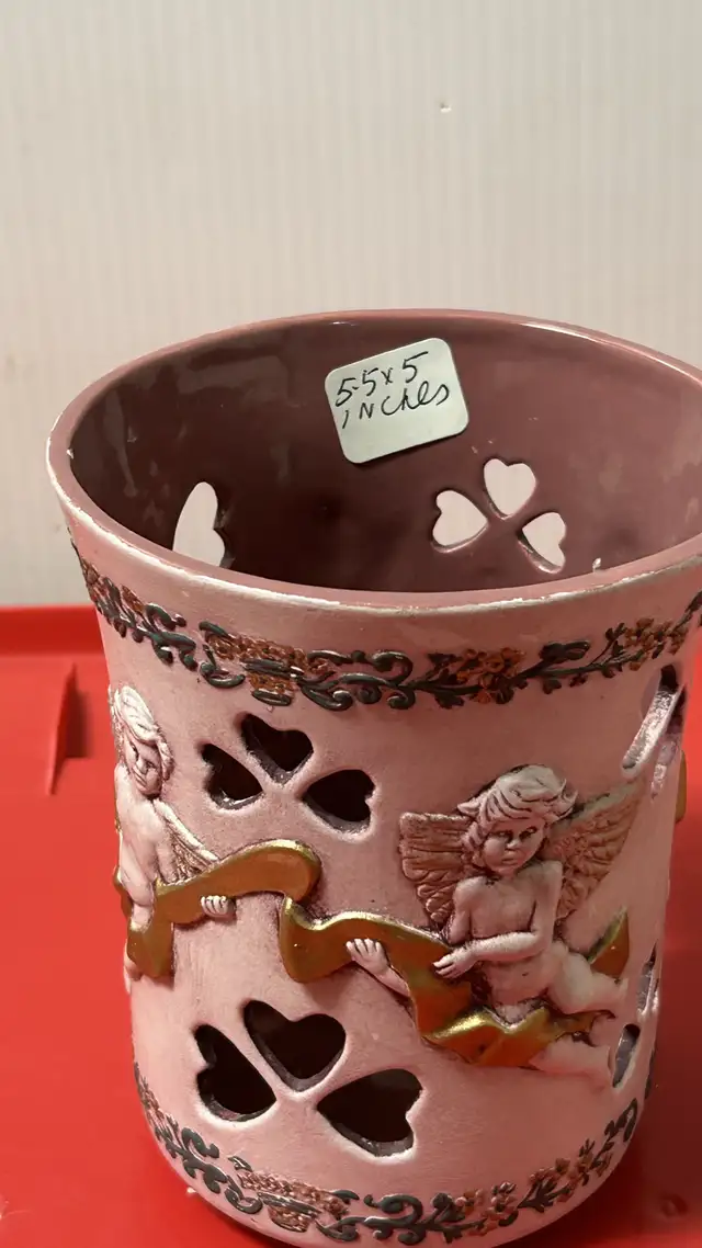 Ceramic Angel Candle Holder in Home Décor & Accents in Sudbury - Image 4
