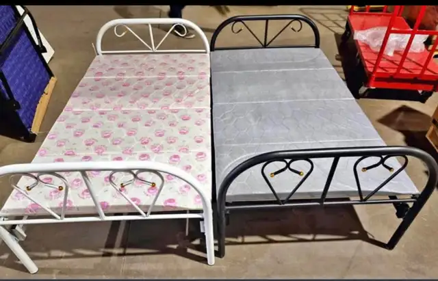 BRAND NEW SEALED BOX FOLDING BED & MATTRESS 63660964705921120