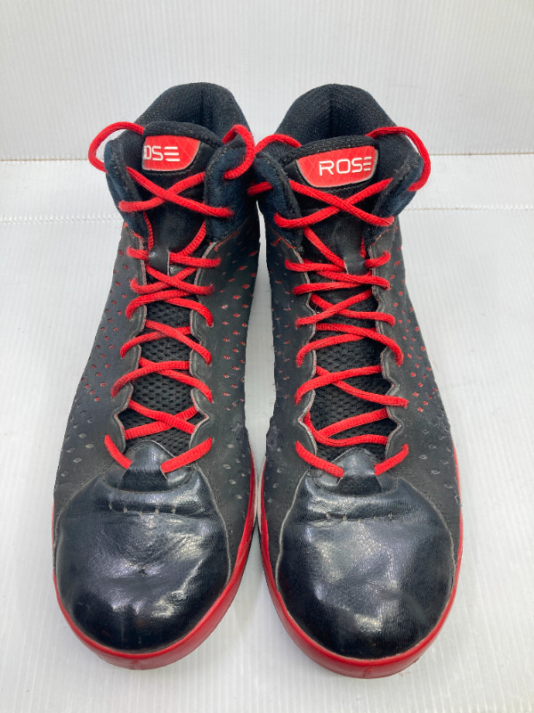 Souliers ADIDAS DERRECK ROSE 773 rouges sneakers homme gr. 12 dans Chaussures pour hommes  à Ville de Montréal - Image 3