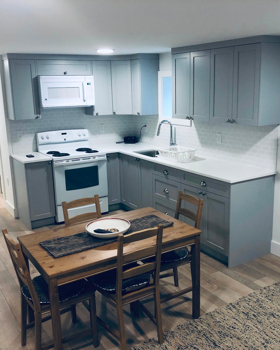 Private Fully Furnished Bedroom - Available Nov 1 - $1,000- 4