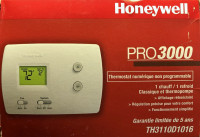 Honeywell PRO3000 Thermostat