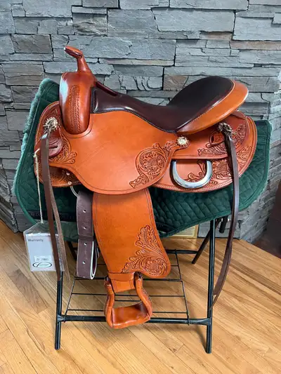 Offering in-person saddle fittings in central and southern Alberta! Taking select bookings, contact...