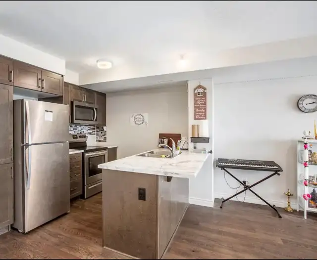 New townhome for rent in Kanata April 1st