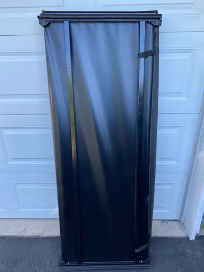 Looking to sell my tonneau cover off my Chevy Silverado. No longer have the truck and the cover is t...