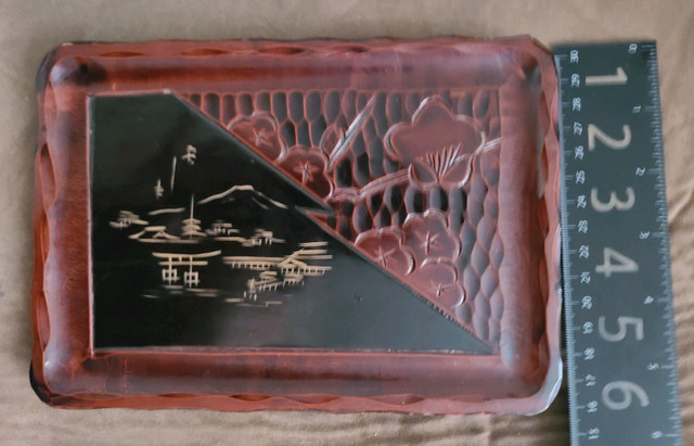 Hand Carved Wood Tray
Vintage - Japanese  in Arts & Collectibles in Kitchener / Waterloo - Image 3