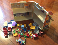 Playmobil Take Along Modern Doll House (5167)