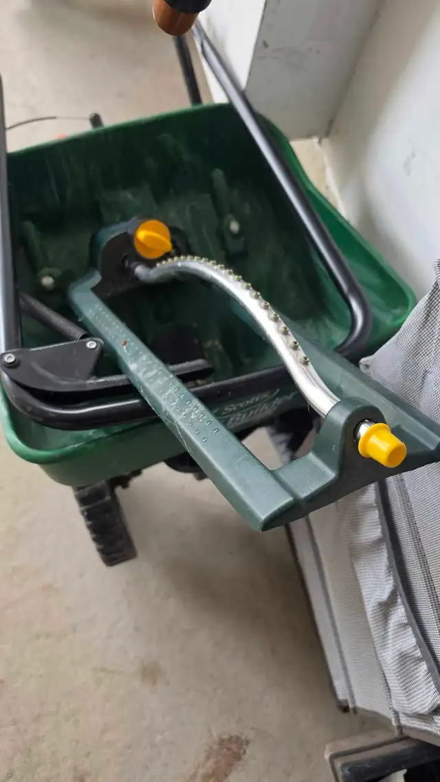 Garage items in Lawnmowers & Leaf Blowers in Oakville / Halton Region - Image 7
