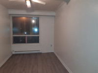 One Bed Room Eglinton West Subway Area   June 1st