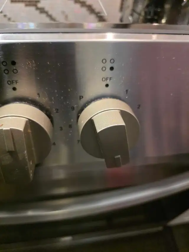 stove element not working  in Stoves, Ovens & Ranges in Mississauga / Peel Region - Image 3
