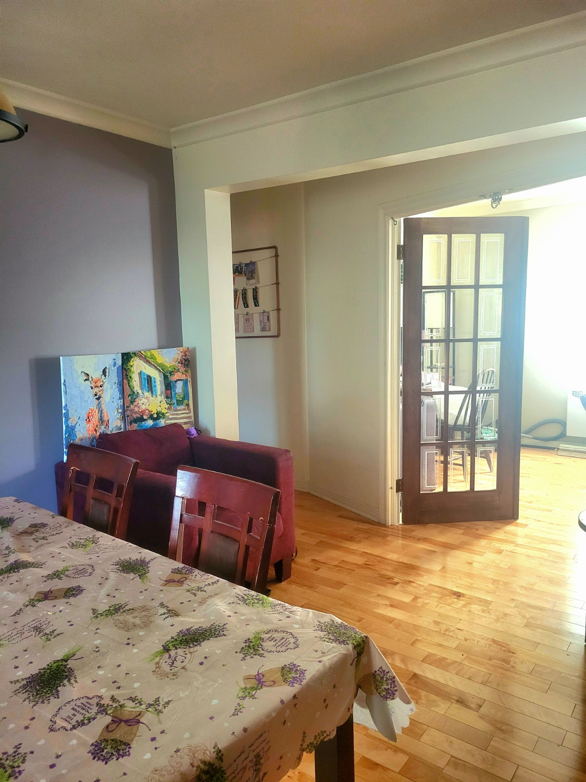 LARGE FULLY FURNISHED 3½ - 3 MIN FROM BERRI-UQAM — photo 2