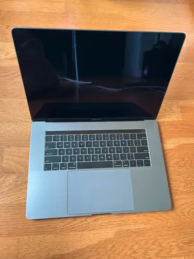 Immaculate condition, space grey, MV912LL/A, 2.3GHz Core i9, 16GB 2400MHz DDR4 memory, Radeon Pro 56...