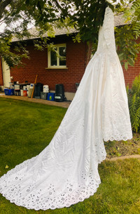   wedding dress