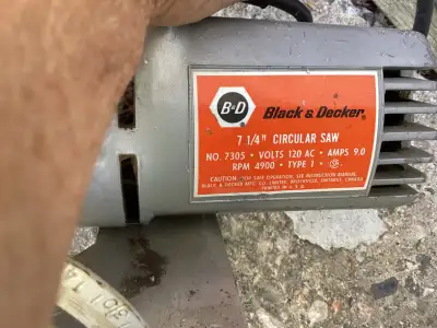 Black and Decker circular saw $10, View more