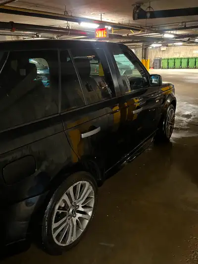Un vrai Bijou Très Propre. Inspection SAAQ à l'appui. Légèrement Négo Ouvert aux Echanges mm valeur...