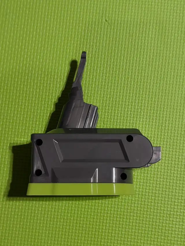 Ryobi 18V Battery Adapter For Dyson Vacuum in Power Tools in Hamilton - Image 2
