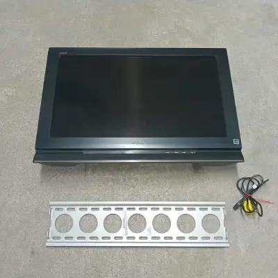 Sony Bravia KDL-32L4000 LCD Digital Color TV Television 32", View more