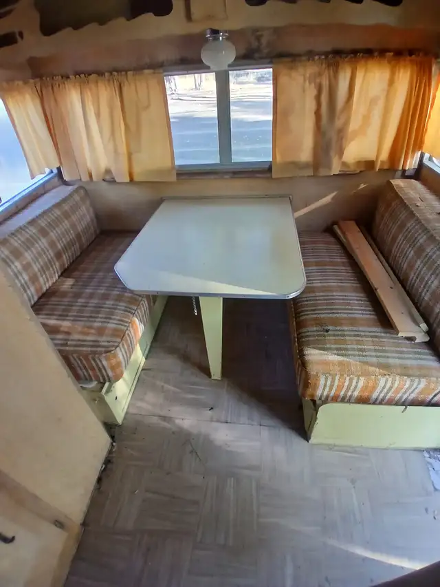 1968 SHASTA FLYER RV Trailer in Travel Trailers & Campers in Kamloops - Image 6