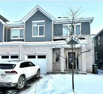 FOR RENT – 436 Epoch Street, Barrhaven, Nepean $2650 / month 3 Bed | 3. 5 Bath ✨ Features: • End uni...